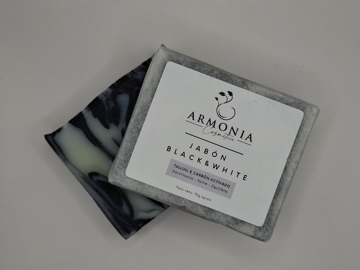Jabón Black & White (Tallow y carbón activado)
